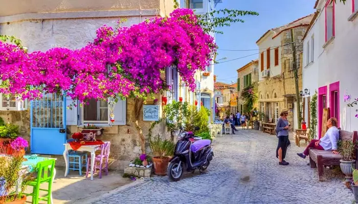 بهترین و ارزان ترین زمان سفر به وان